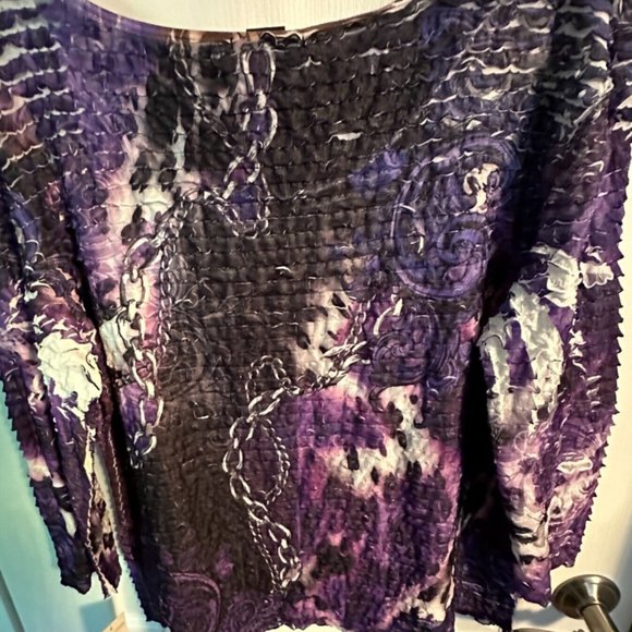 NWT NOTATIONS XL Top Shirt Blouse RUFFLED CHAIN Print PURPLE Iconic Class! - Picture 2 of 8